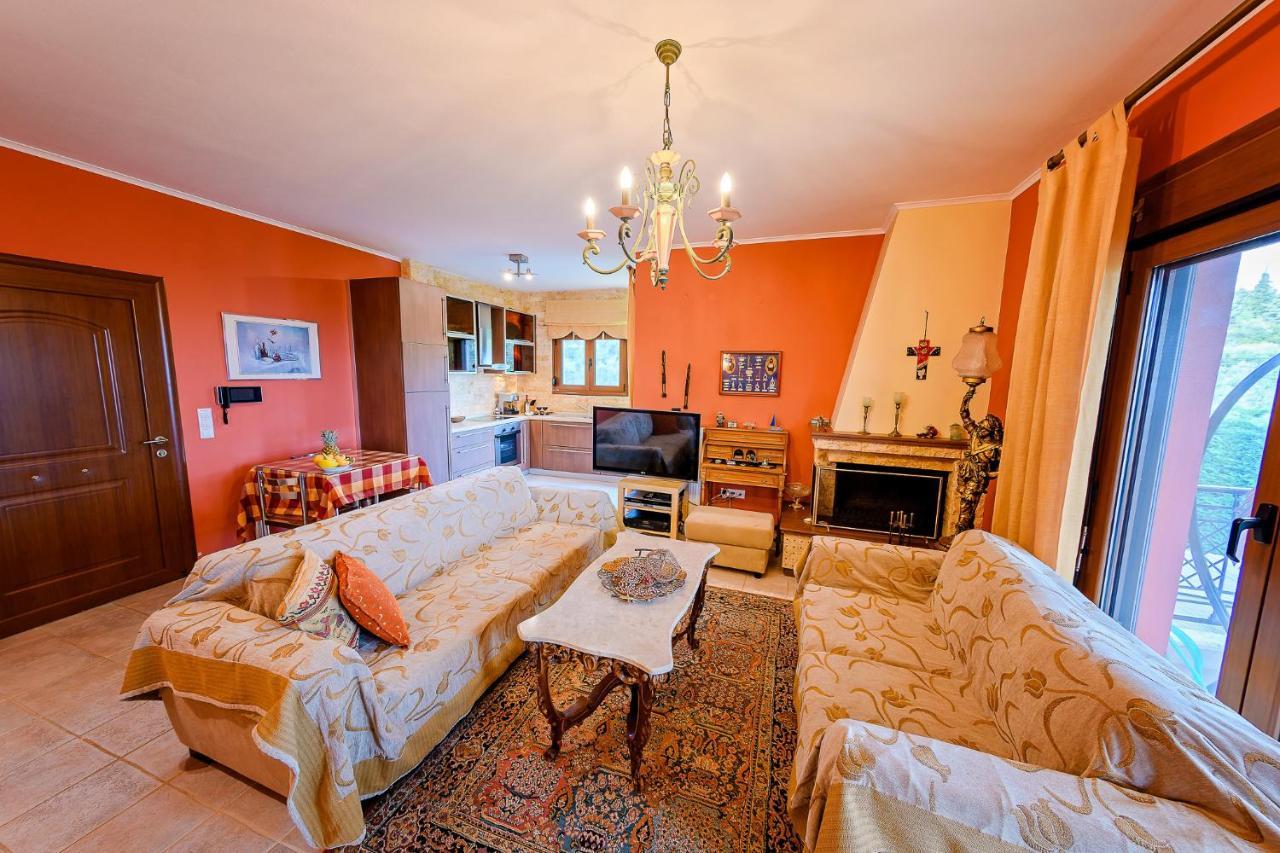 Villa Mariellie Néa Péramos Dış mekan fotoğraf