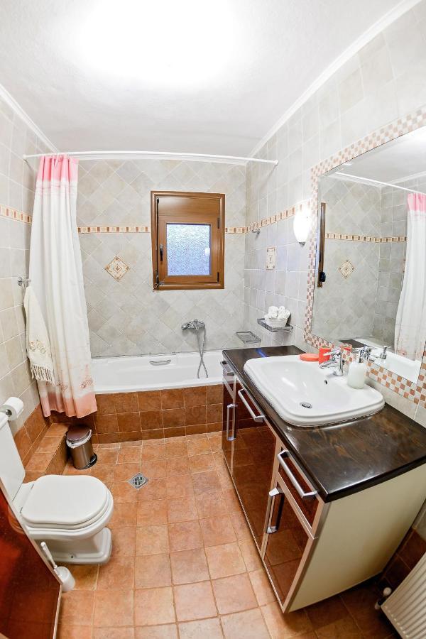 Villa Mariellie Néa Péramos Dış mekan fotoğraf