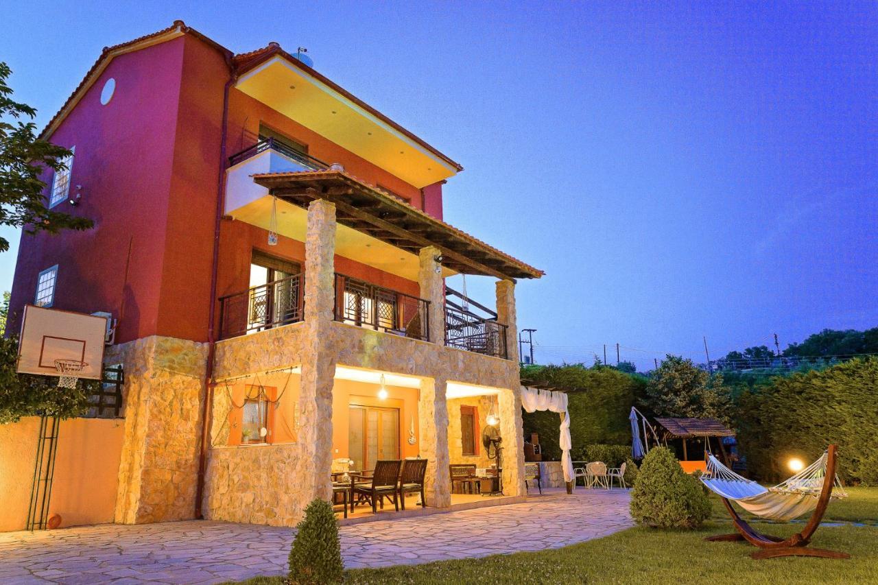 Villa Mariellie Néa Péramos Dış mekan fotoğraf