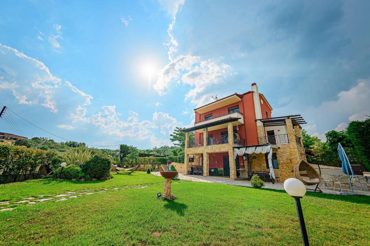 Villa Mariellie Néa Péramos Dış mekan fotoğraf